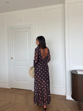 Carica l'immagine nel visualizzatore di Gallery, ABITO VELATO POIS MARRONE
