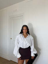 Carica l'immagine nel visualizzatore di Gallery, CAMICIA RIGHE BIANCA E MARRONE
