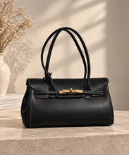 Carica l'immagine nel visualizzatore di Gallery, BAG CELINE
