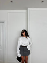 Carica l&#39;immagine nel visualizzatore di Gallery, MAGLIA OVER ALEX BIANCO
