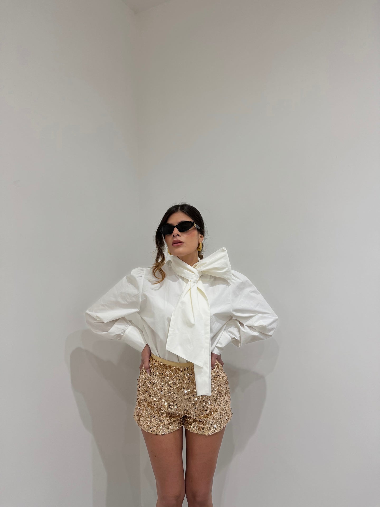 SHORTS PAILLETTES ORO