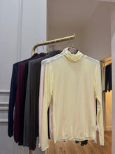 Carica l'immagine nel visualizzatore di Gallery, MAGLIA SECOND SKIN COLLO ALTO
