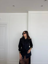 Carica l&#39;immagine nel visualizzatore di Gallery, CAMICIA CRAVATTA NERO
