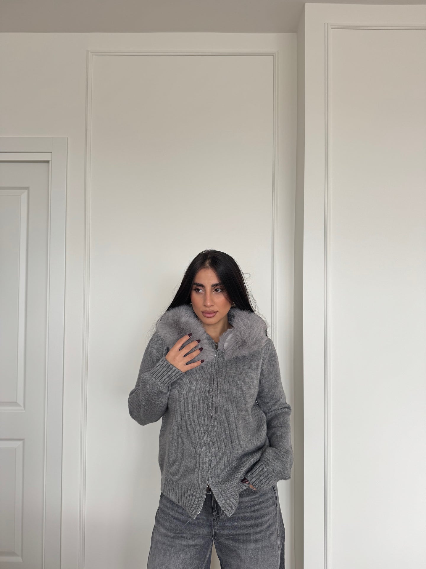 GIACCA IN MAGLIA CON CAPPUCCIO IN PELLICCIA PELLICCIA GRIGIO