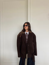 Carica l&#39;immagine nel visualizzatore di Gallery, CAPPOTTO CORTO OVER LUMINA MARRONE
