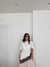 Carica l&#39;immagine nel visualizzatore di Gallery, T-SHIRT PIZZO LUMINA BIANCO
