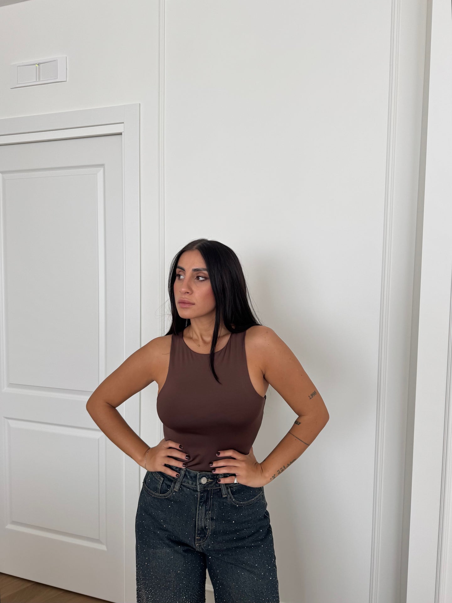 BODY SCOLLO HALTER MARRONE