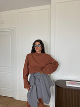 Carica l'immagine nel visualizzatore di Gallery, MAGLIA CROPPED MEZZO COLLO (vari colori)
