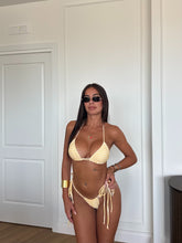 Carica l'immagine nel visualizzatore di Gallery, BIKINI SET VICHY GIALLO
