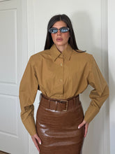 Carica l'immagine nel visualizzatore di Gallery, CAMICIA BASIC SPALLINE GIALLO OCRA
