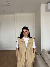 Carica l'immagine nel visualizzatore di Gallery, GILET SAFARI BEIGE LUMINA
