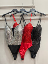 Carica l&#39;immagine nel visualizzatore di Gallery, BODY SCOLLO A V PAILLETTES
