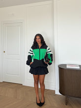 Carica l'immagine nel visualizzatore di Gallery, GIACCA LUNGA COLOR NERO E VERDE
