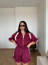 Carica l'immagine nel visualizzatore di Gallery, PANTALONCINI CON PIZZO LUMINA BORDEAUX
