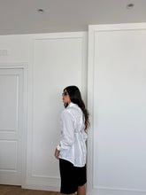 Carica l&#39;immagine nel visualizzatore di Gallery, CAMICIA CRAVATTA BIANCA
