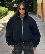 Carica l'immagine nel visualizzatore di Gallery, GIACCA SCUBA OVERSIZE NERO
