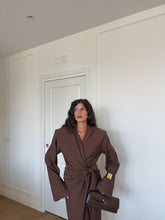 Carica l'immagine nel visualizzatore di Gallery, DRESS CHEMISIER SPALLINE MARRONE
