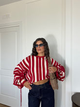 Carica l'immagine nel visualizzatore di Gallery, MAGLIA OVER RIGHE ROSSA
