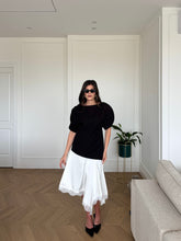 Carica l'immagine nel visualizzatore di Gallery, BLUSA AURA NERO
