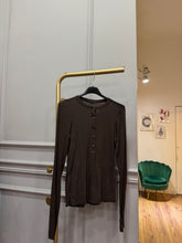 Carica l'immagine nel visualizzatore di Gallery, MAGLIA BOTTONCINI LUCY
