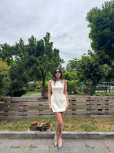 Carica l&#39;immagine nel visualizzatore di Gallery, DRESS SHINE PANNA
