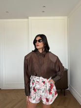 Carica l'immagine nel visualizzatore di Gallery, CAMICIA VELATA SPALLINE MARRONE
