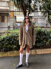 Carica l'immagine nel visualizzatore di Gallery, BLAZER VINTAGE 10 CAMEL A COSTINE
