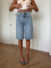 Carica l'immagine nel visualizzatore di Gallery, BERMUDA DENIM
