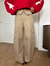 Carica l'immagine nel visualizzatore di Gallery, PANTALONI CON RISVOLTO BEIGE
