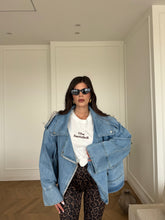 Carica l'immagine nel visualizzatore di Gallery, GIACCA BIKER OVER DENIM
