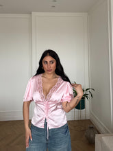 Carica l'immagine nel visualizzatore di Gallery, CAMICETTA SATINATA ROSA
