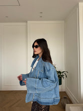 Carica l'immagine nel visualizzatore di Gallery, GIACCA BIKER OVER DENIM
