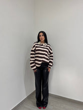 Carica l&#39;immagine nel visualizzatore di Gallery, PANTALONI SIMILPELLE NERO
