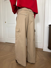 Carica l'immagine nel visualizzatore di Gallery, PANTALONI CON RISVOLTO BEIGE
