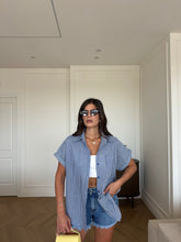 Carica l'immagine nel visualizzatore di Gallery, CAMICIA RISVOLTO VICHY BLU
