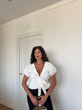Carica l'immagine nel visualizzatore di Gallery, TOP CANDY BIANCO
