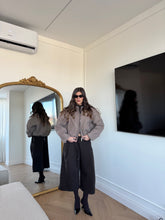 Carica l&#39;immagine nel visualizzatore di Gallery, BOMBER EFFETTO LANA MARRONE
