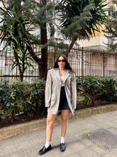 Carica l'immagine nel visualizzatore di Gallery, BLAZER VINTAGE 16 GRIGIO A QUADRI

