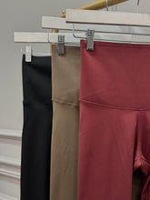 Carica l'immagine nel visualizzatore di Gallery, LEGGINGS VITA ALTA MODELLANTE FELPATO
