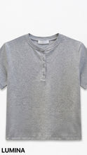 Carica l'immagine nel visualizzatore di Gallery, MAGLIA MANICHE CORTE BOTTONI LUMINA

