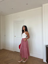 Carica l'immagine nel visualizzatore di Gallery, GONNA QUADRETTI MIDI ROSSA
