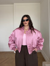 Carica l'immagine nel visualizzatore di Gallery, BOMBER SATIN ROSA
