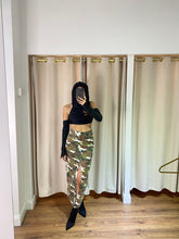 Carica l&#39;immagine nel visualizzatore di Gallery, GONNA DENIM MILITARY

