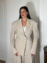 Carica l'immagine nel visualizzatore di Gallery, BLAZER VELLUTO BEIGE
