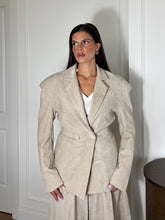 Carica l'immagine nel visualizzatore di Gallery, BLAZER VELLUTO BEIGE
