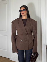 Carica l'immagine nel visualizzatore di Gallery, BLAZER VICTORY MARRONE
